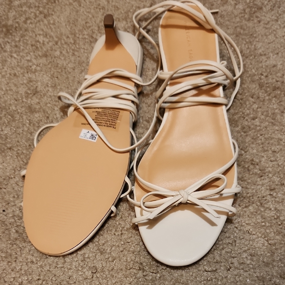 American Eagle Outfitters Cream Bow Ankle Lace-up Kitten Heel - 7.5 - NWOT - Picture 4 of 4